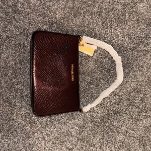 Elegant Michael Kors Handbag